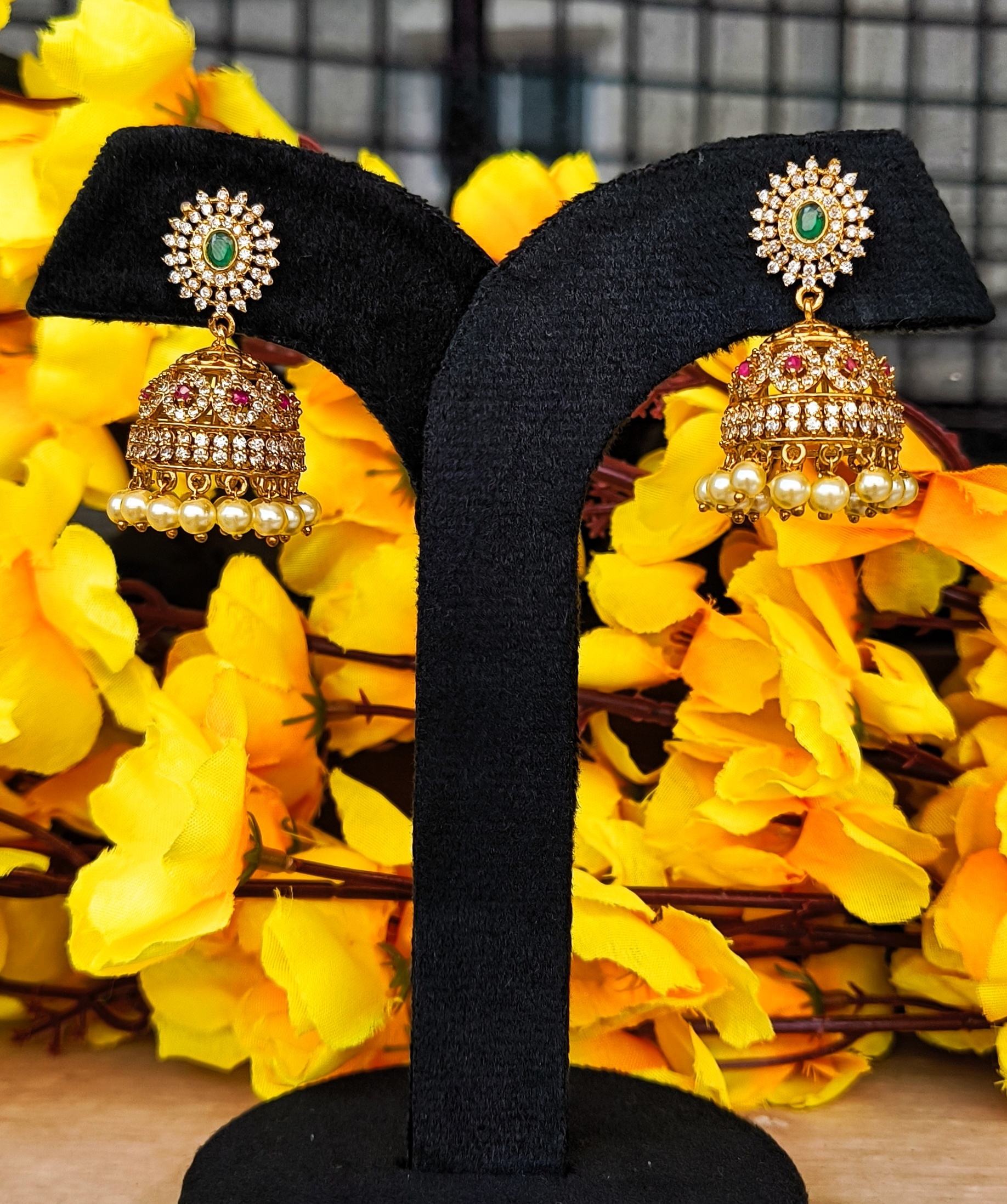 AD Stone Jhumka with Pearls