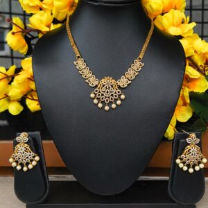 Mango Peacock Choker