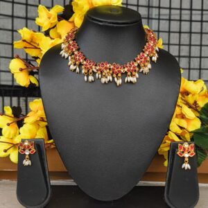 Lotus Rice Pearl Necklace